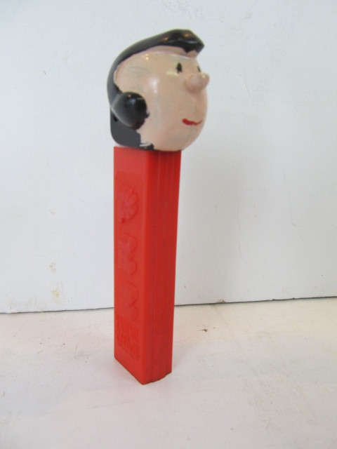 lot 7 image: Vintage OLIVE OYL Pez Dispenser - No Feet - Austria