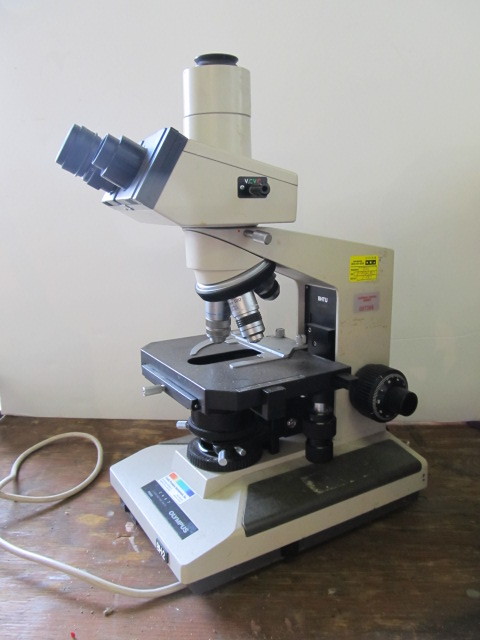 lot 108 image: Heavy Duty OLYMPUS BH-2 Microscope