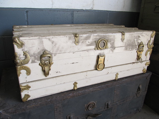 lot 114 image: Pair of Antique Trunks