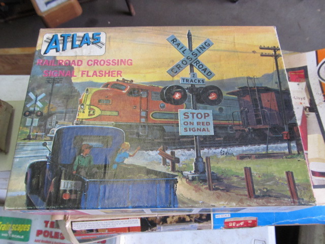 lot 80 image: Large Lot of HO & N Gauge Train Layout Buildings Accessories etc
