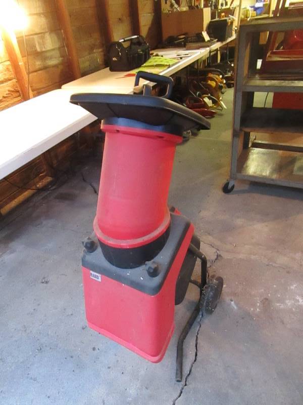 lot 8 image: Electric Tree Chipper