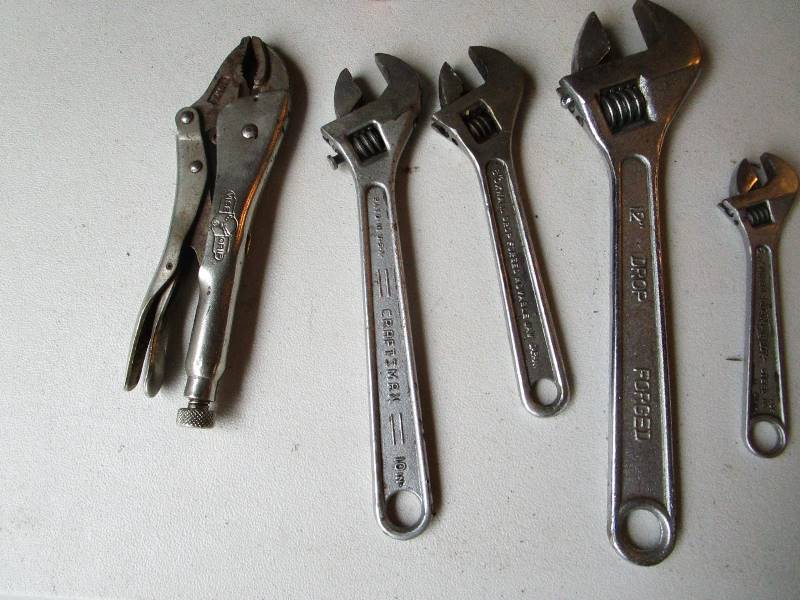 lot 17 image: Vise Grips, Crescent Wrenches, Allen Wrenches