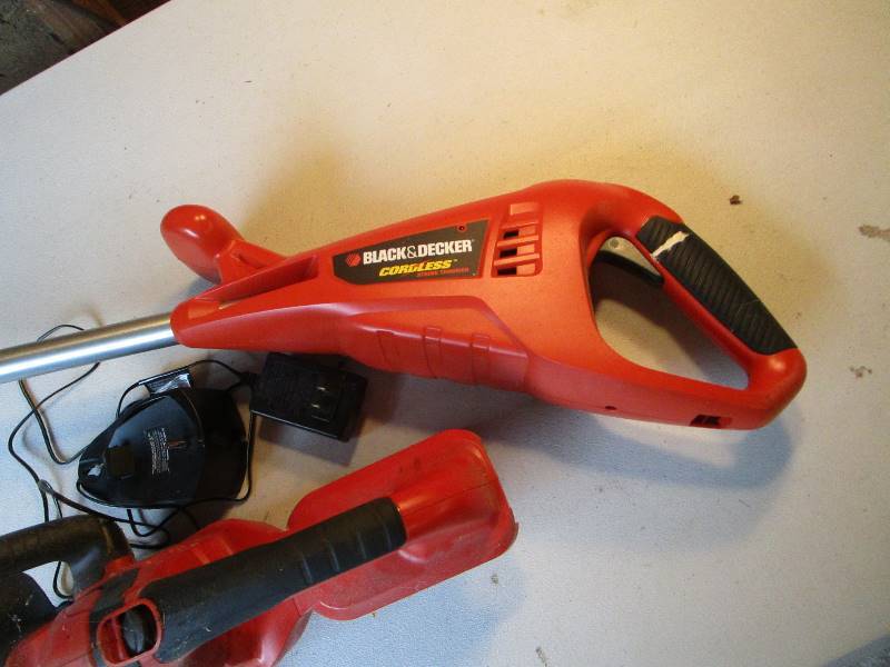 lot 42 image: Black & Decker Cordless Weed Trimmer & Hedge Trimmer