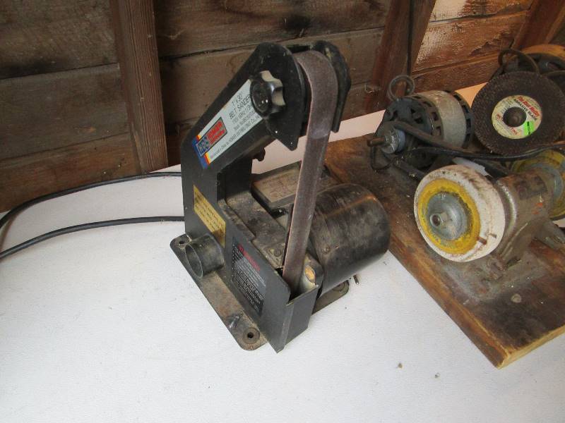 lot 58 image: Belt Sander & Bench Grinders