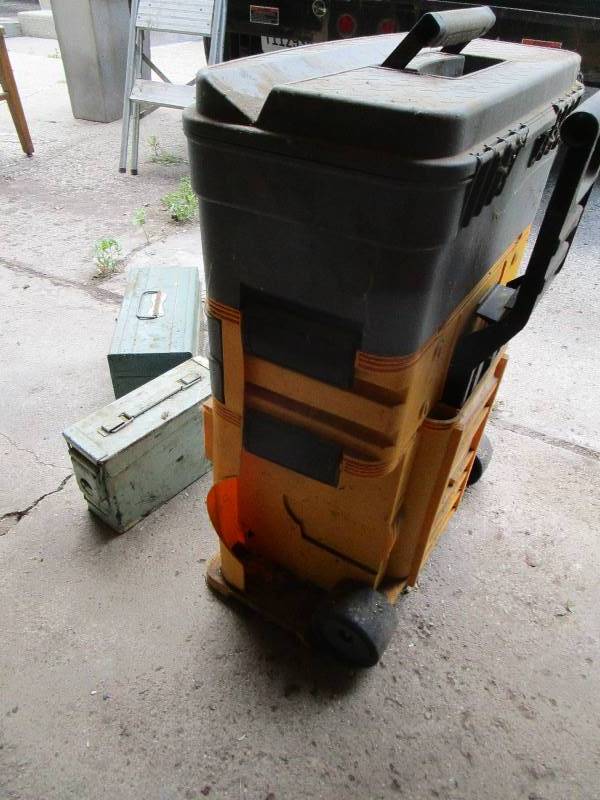 lot 61 image: Tool Boxes