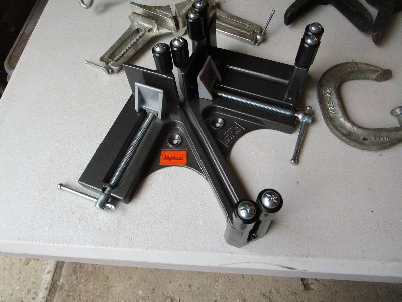 lot 64 image: Lot of Clamps