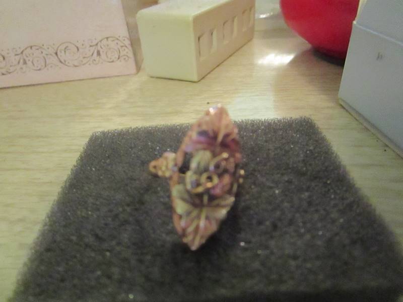 lot 125 image: Black Hills Gold Jewelry