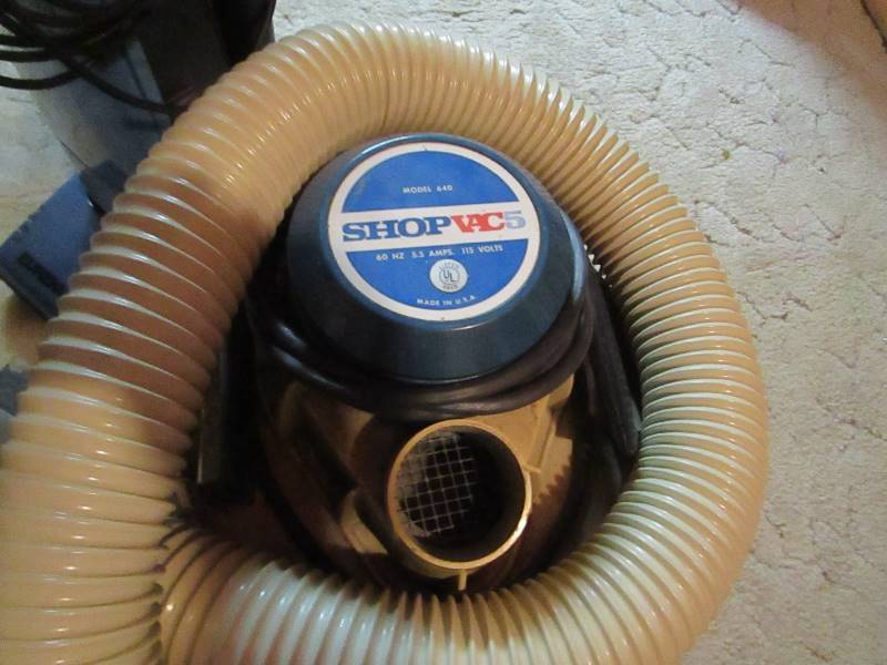 lot 141 image: Shop Vacs & Vacuum Cleaner