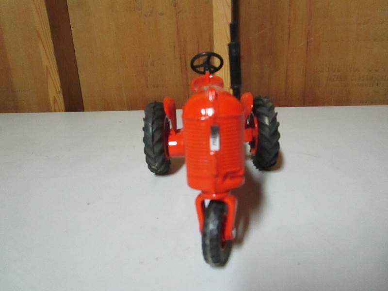 lot 154 image: Vintage Case Ertl Toy Tractor