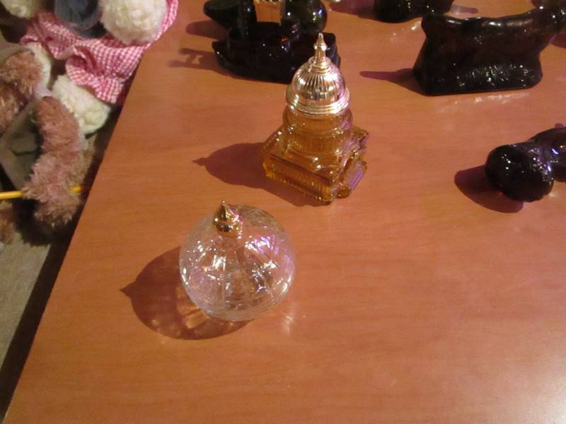lot 173 image: Avon Decanters & Teddy Bears