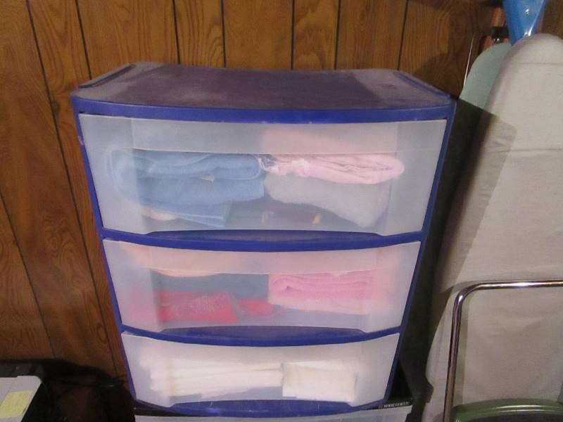 lot 183 image: Organizers, Ironing Boards, Step Stool, Shopping Cart