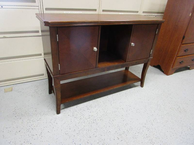 lot 26A image: Sofa Console Table