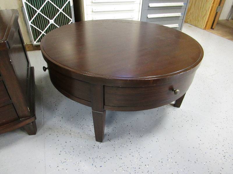 lot 27A image: Round Coffee Table, End Table, Magazine Table