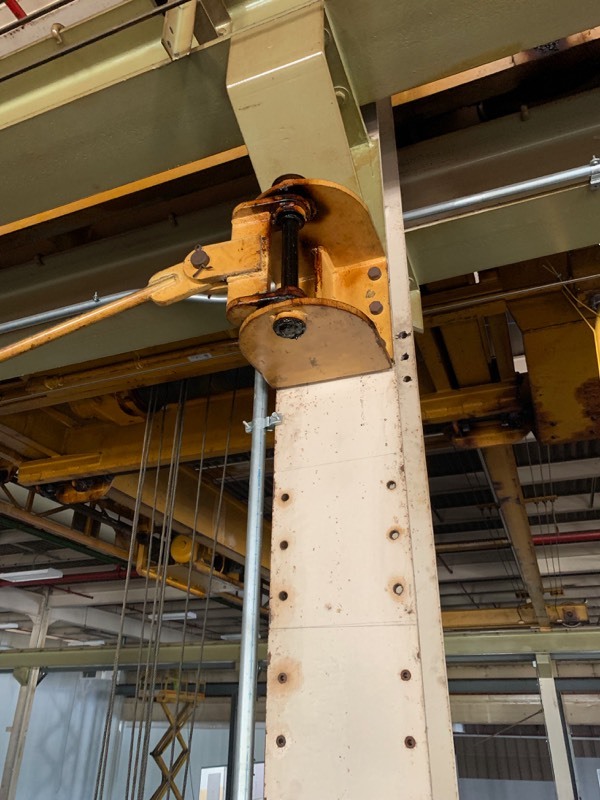Industrial Swing Beam Approx. 18 Ft - 2000lb capacity Yellow, Complete