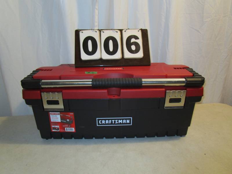 lot 6 image: Craftsman 26 Tool Box
