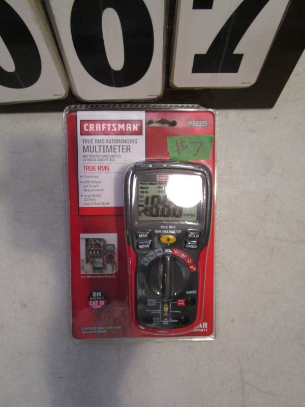 lot 7 image: Craftsman True RMS Autoranging Multimeter