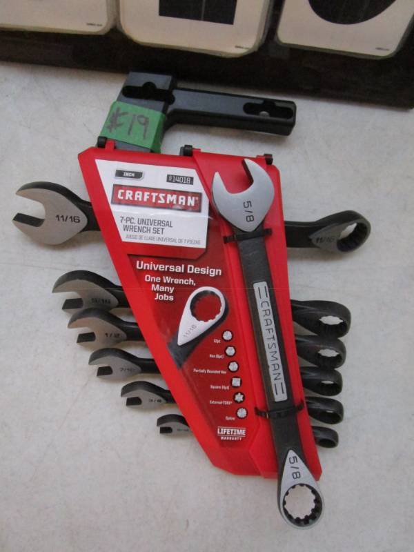lot 19 image: Craftsman 7 pc Universal Wrench Set - SAE