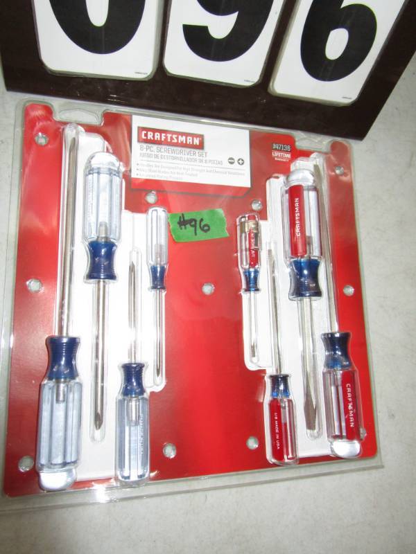 lot 96 image: Craftsman 9 pc Screwdriver Set