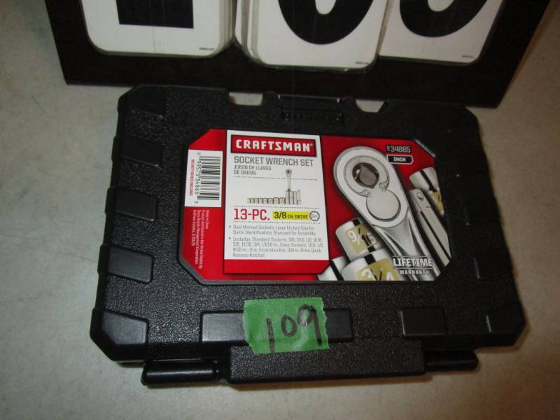 lot 109 image: Craftsman 13 pc Socket Wrench Set