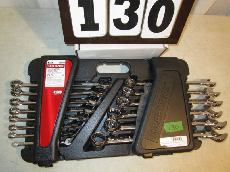 lot 130 image: Craftsman 24 pc Combination Wrench Set - SAE