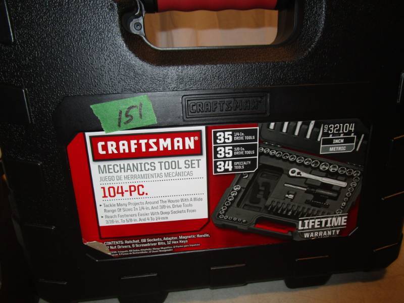 lot 151 image: Craftsman 104 Mechanics Tool Set