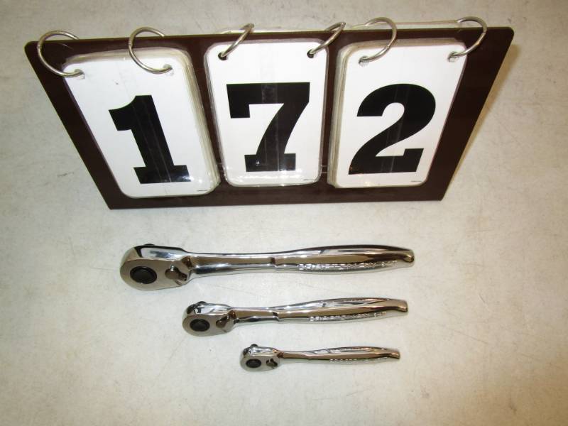 lot 172 image: Craftsman 3 pc Thin Low Profile Ratchet Set