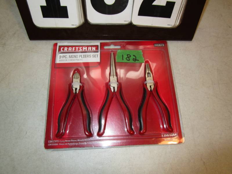 lot 182 image: Craftsman 3 pc Mini Pliers Set