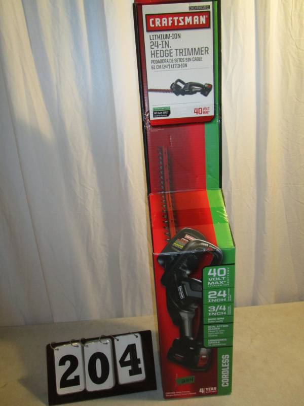 lot 204 image: Craftsman 24 Lithium-ion Hedge Trimmer