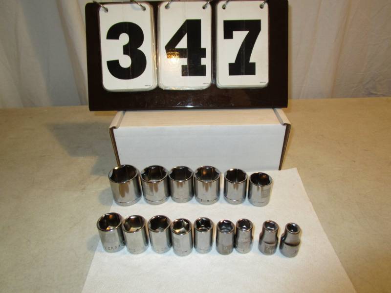 lot 347 image: Craftsman 21 pc 12 Drive Socket Set