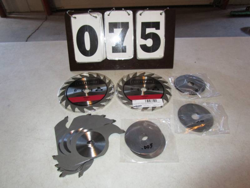 lot 75 image: Craftsman Saw Blades