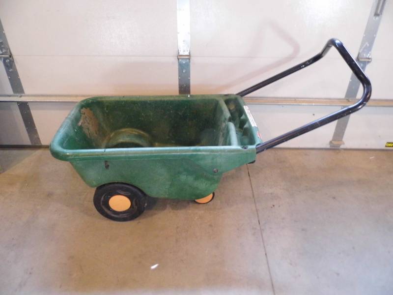 lot 4 image: Cart