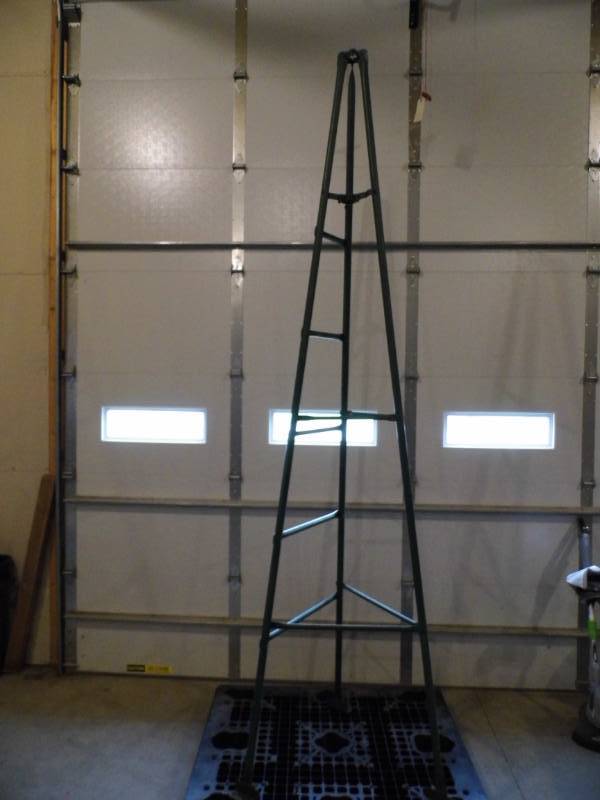 lot 52 image: Metal Tower