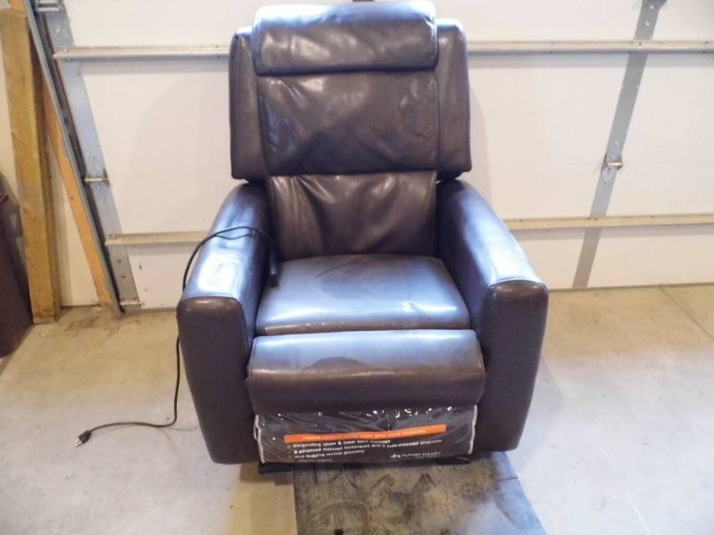 lot 65 image: Massage Recliner
