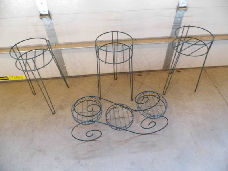 lot 79 image: Plant Stands