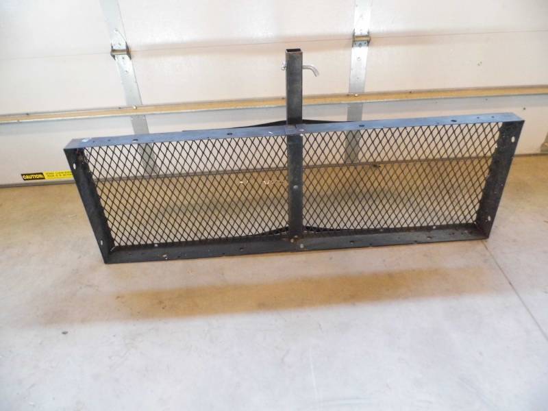 lot 80 image: Hitch Cargo Carrier