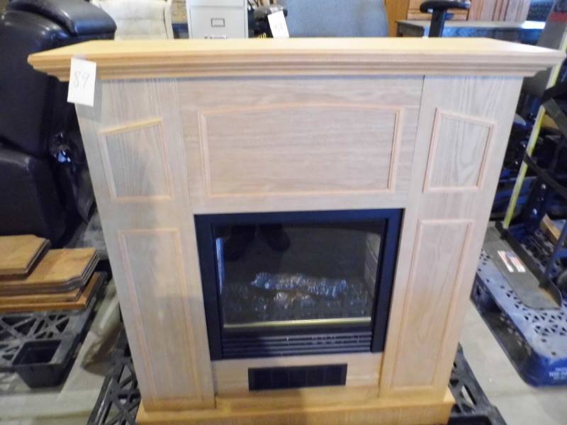 lot 89 image: Electric Fireplace