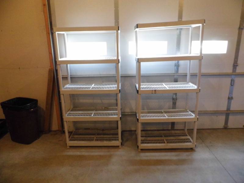 lot 66 image: Plastic Shelves