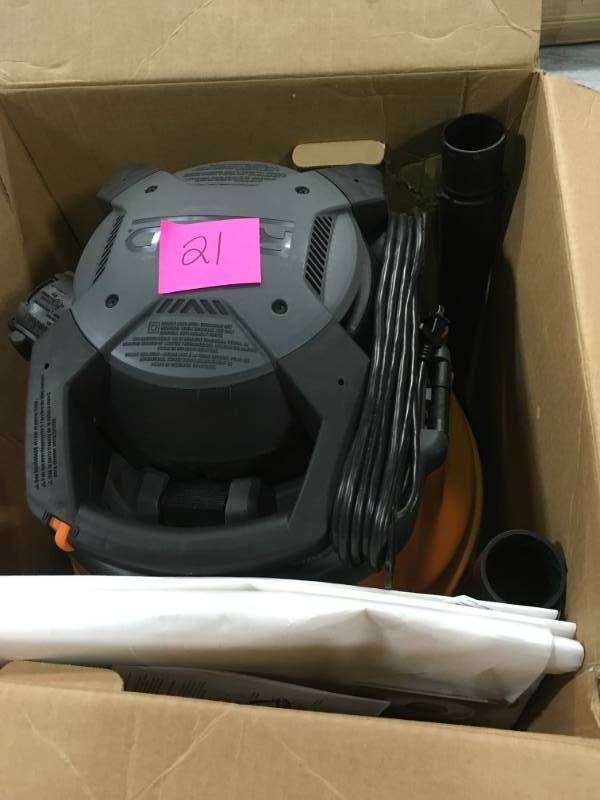 lot 21 image: RIDGID 16 gal. 6.5-Peak HP Wet Dry Vac with Detachable Blower and 2 Bonus Filter Bags USED  in  good condition