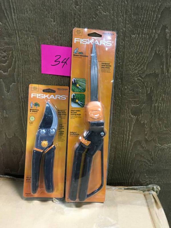 lot 34 image: Fiskars Garden Tools Softouch Grass Bypass Shears 92156966J & Fiskars 5.5 in. Bypass Pruner in very good condition