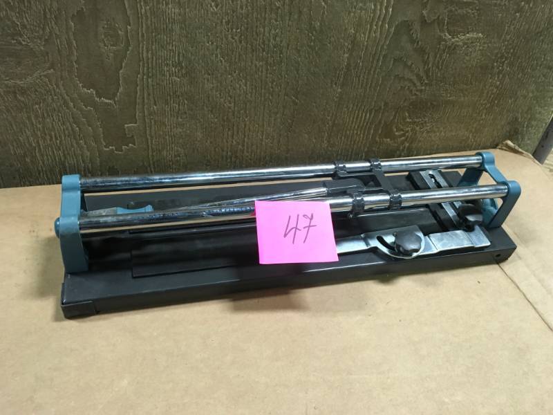 lot 47 image: ANVIL 14 in. Ceramic and Porcelain Tile Cutter  in very good condition