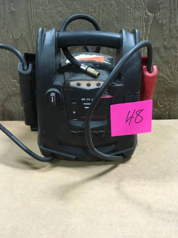 lot 48 image: BATTERY CHARGER  in very good condition
