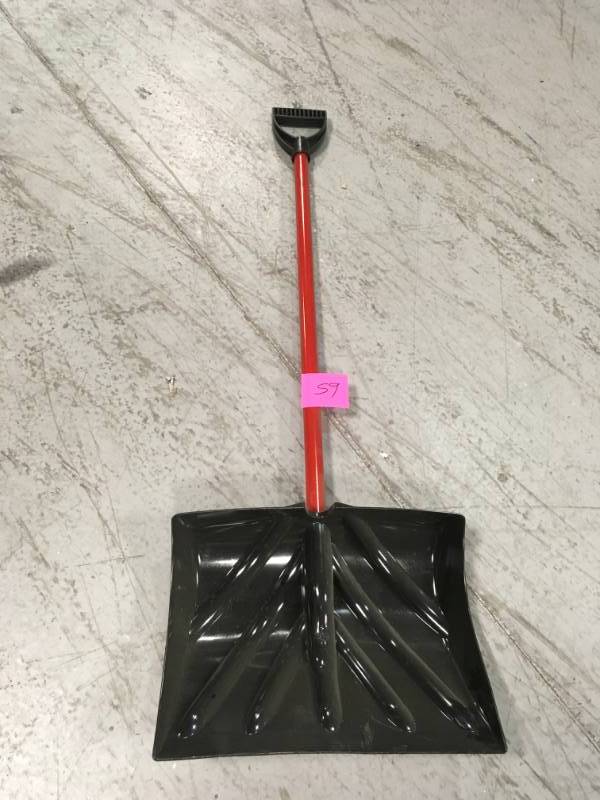 lot 59 image: True Temper 16 in. Poly Snow Shovel not used