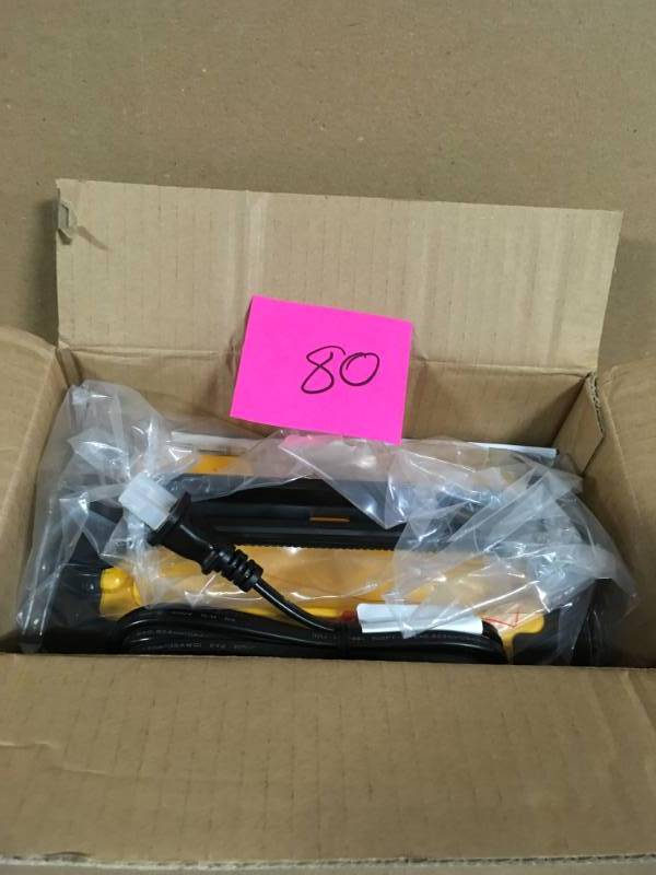 lot 80 image: DEWALT 20-Volt MAX Bluetooth Speaker in very good condition