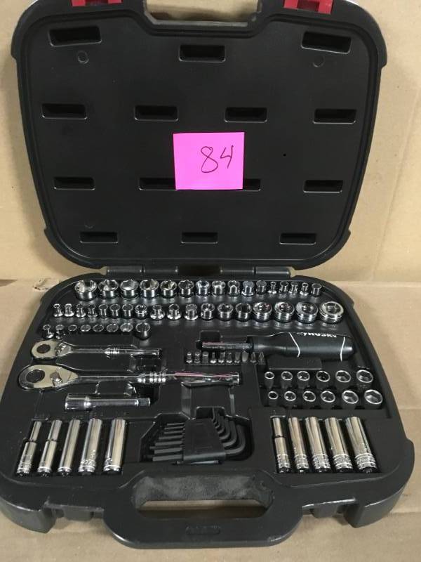 lot 84 image: Husky Mechanics Tool Set (92-Piece) in very good condition
