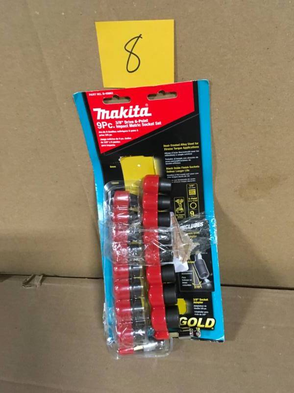 lot 8 image: Makita Impact GOLD 38 in. 6-Point Metric Impact Socket Set with 15° Tilt Socket Adapter (9-Piece) in very good condition