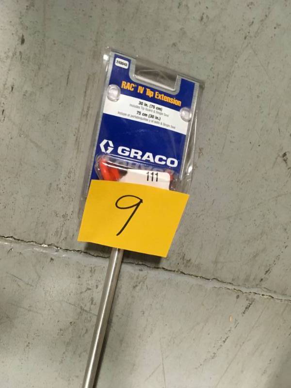 lot 9 image: Graco 30 in. Tip Extension in very good condition