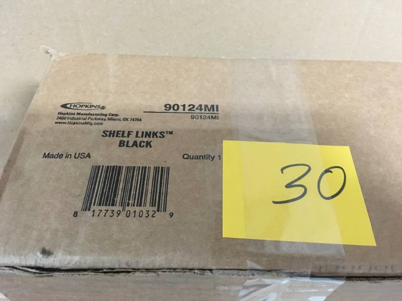 lot 30 image: 2 x 4 Basics ShelfLink Kit in Black in very good condition