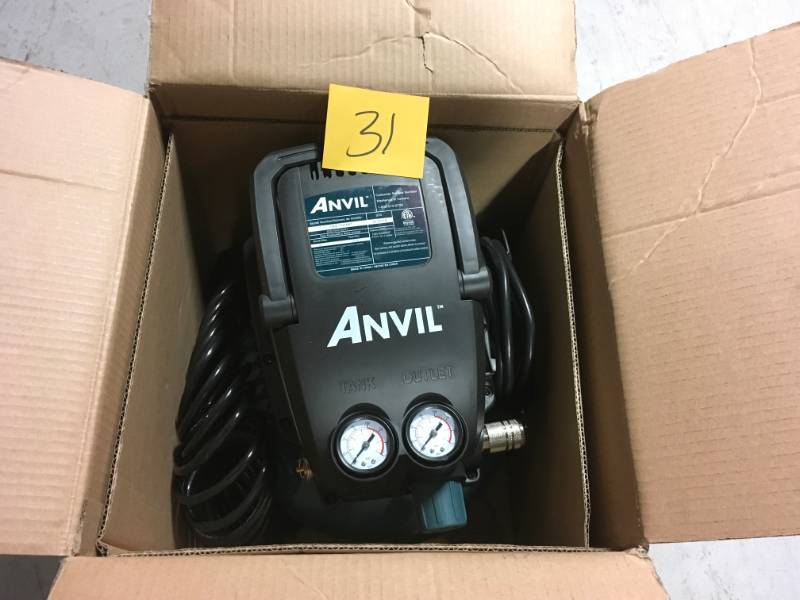 lot 31 image: ANVIL 2G Pancake Air Compressor in very good condition