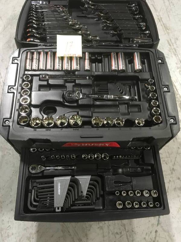 lot 17 image: HUSKY TOOL SET MISSING PCS