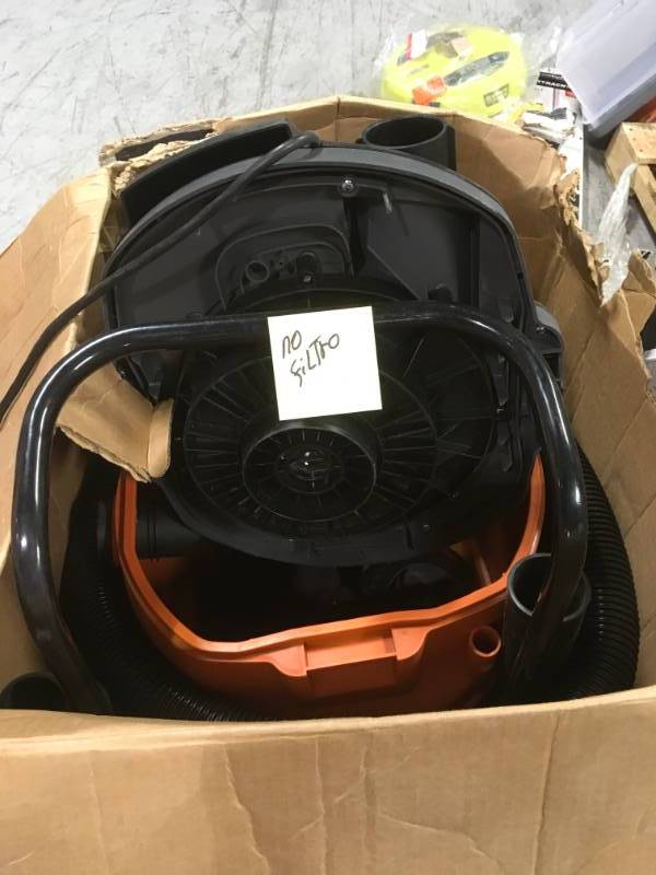 lot 56 image: Ridgid 31693 WD1851 16 Gallon 6.5 HP WetDry Vacuum with Cart MISSING FILTER